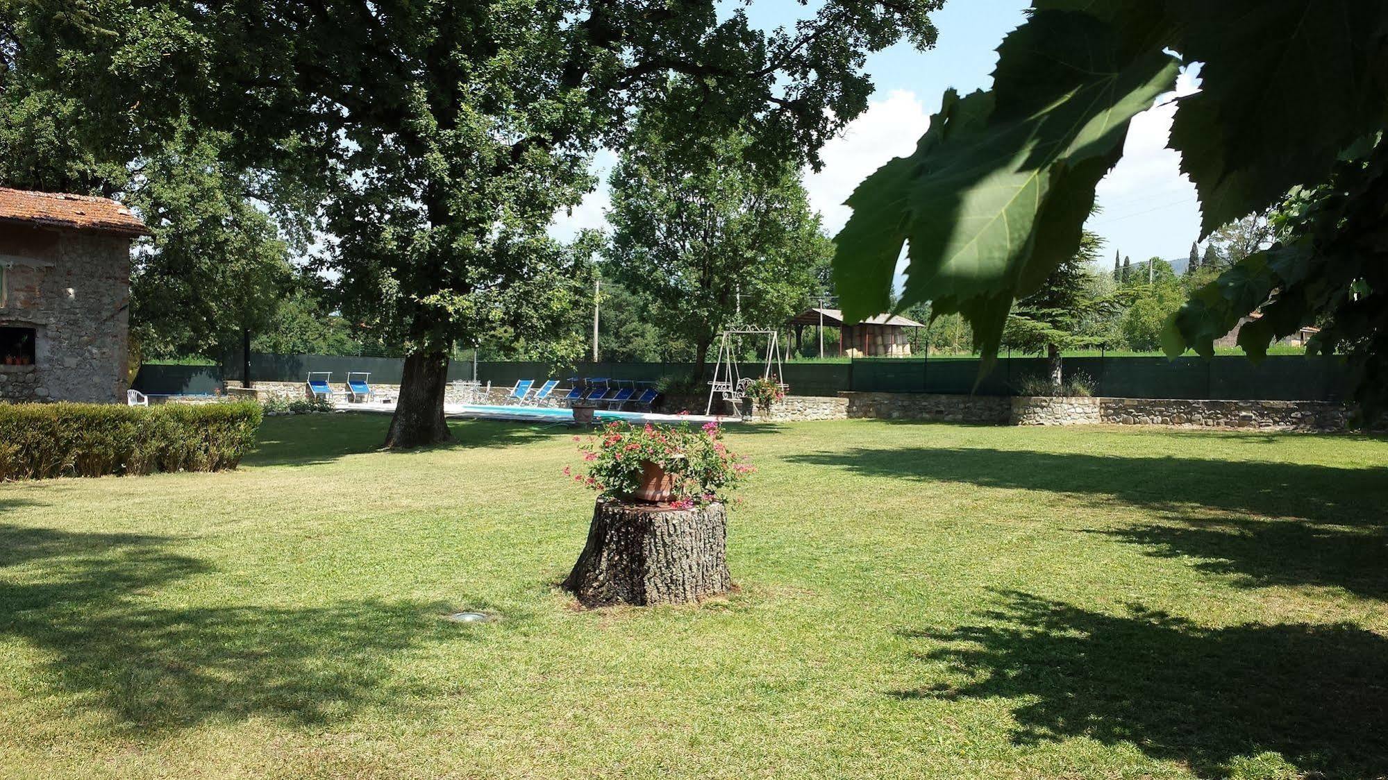 Agriturismo Il Casolare ป็อปปี ภายนอก รูปภาพ